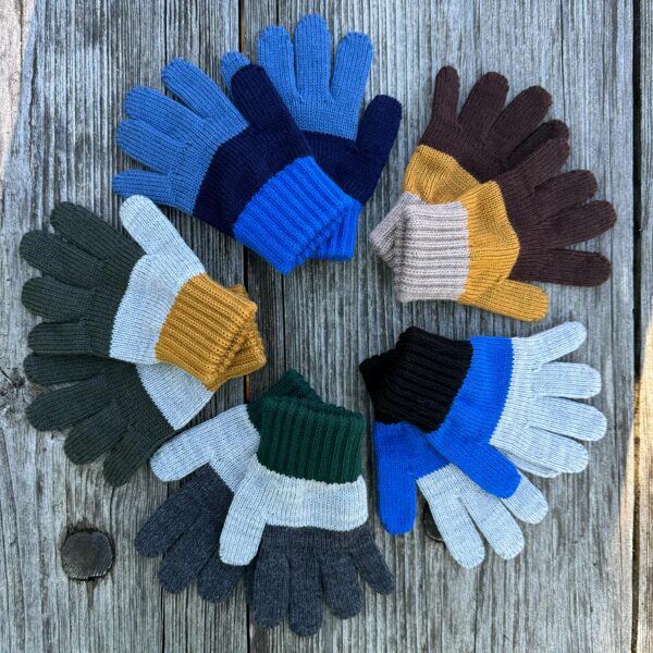 JAUNUMS! Cimdi pirkstaiņi: 2-4 gadi